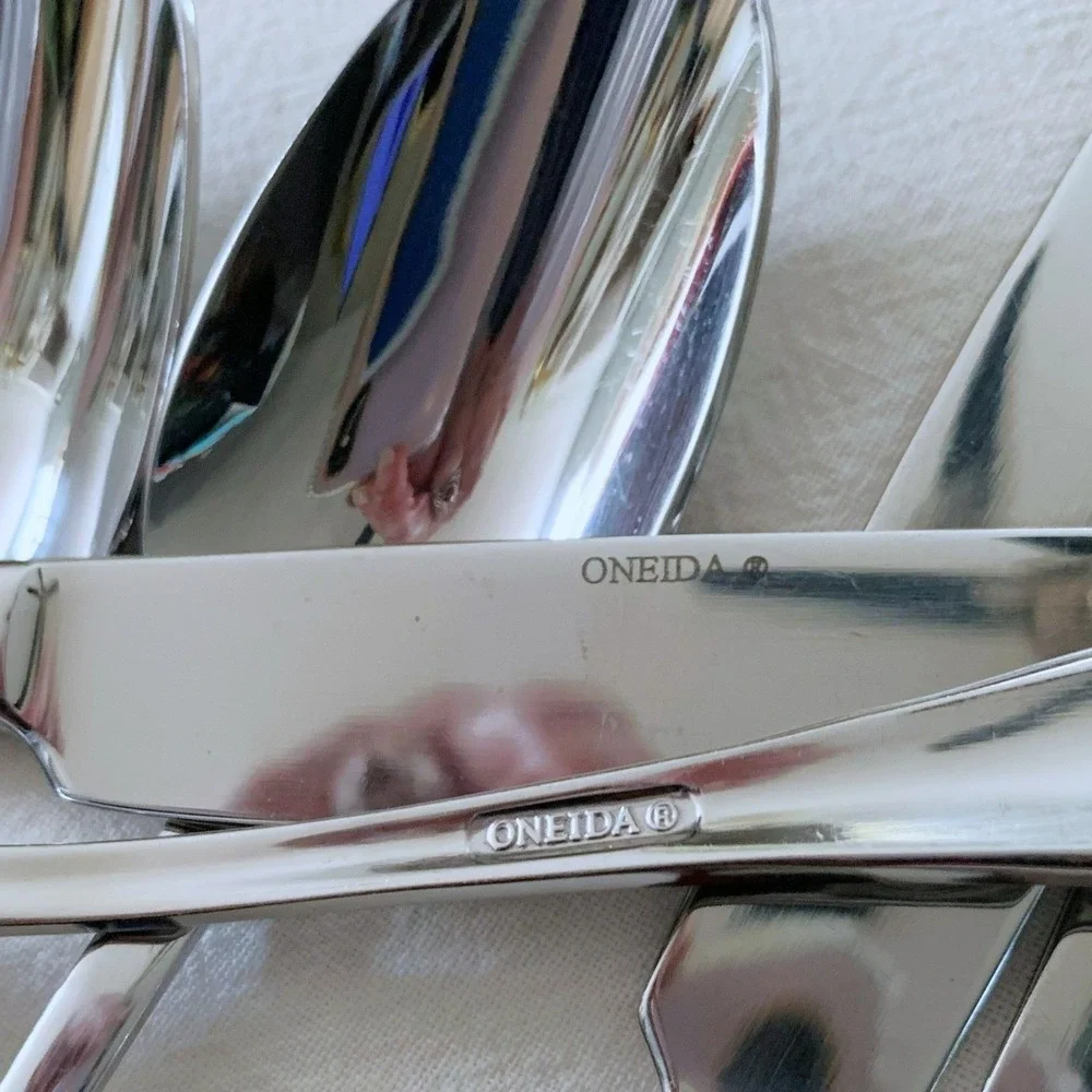 6 Oneida SERIF Design Stainless Steel Flatware 3 Knives 3‎ Table/Soup Spoons NOS